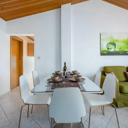 Διαμέρισμα Loft Luciana *